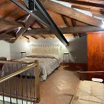 Κατάλυμα σε φάρμα Agriturismo I Poggi Gialli *