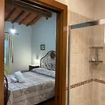 Agriturismo I Poggi Gialli Κατάλυμα σε φάρμα Sinalunga
