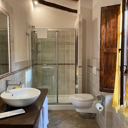 Agriturismo I Poggi Gialli Farm stay Sinalunga
